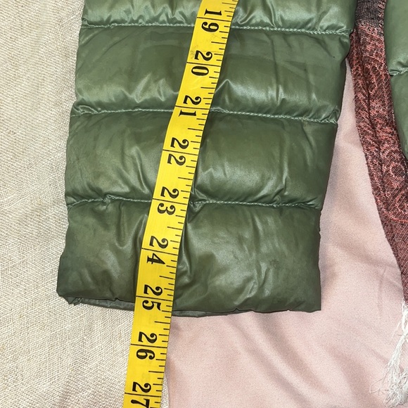 Uniqlo zip up jacket size xl - Picture 7 of 7